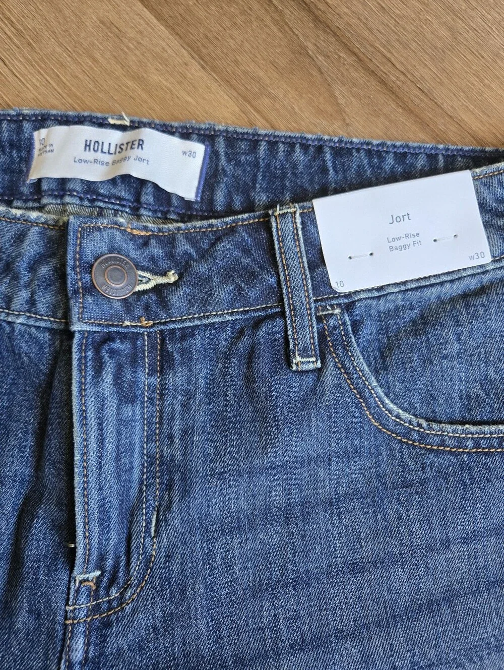 Hollister Low Rise Baggy Fit Off Denim Jorts Women's 10 W30 Blue 5-Pocket